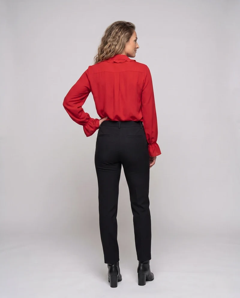 Damen elegante Bluse mit Rüschen und hochtaillierten Hosen Nord Taschen