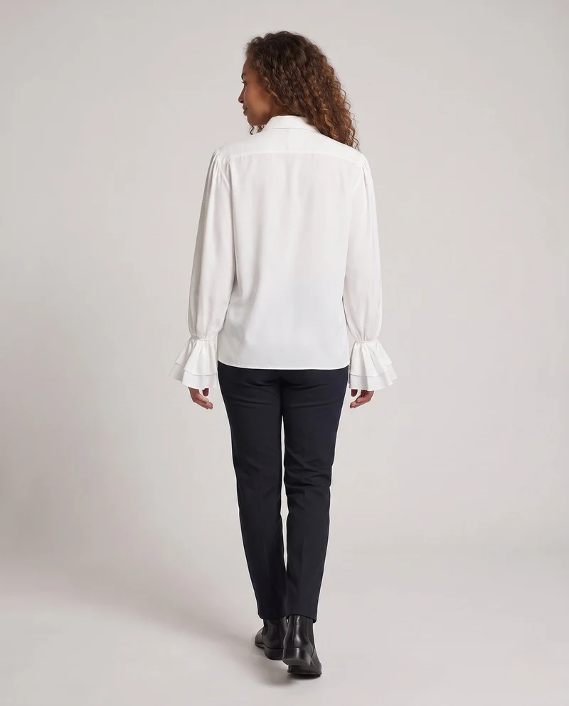 Damen elegante Bluse mit Rüscheln und dekorativem Schnürdetail Nord Taschen