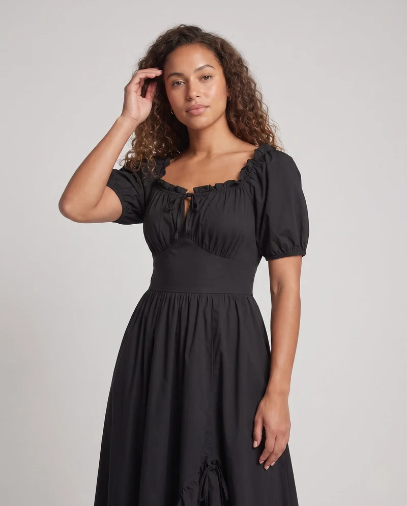 Damen Elegantes Maxi-Kleid mit Puffärmeln und Rüscheldetails Nord Taschen