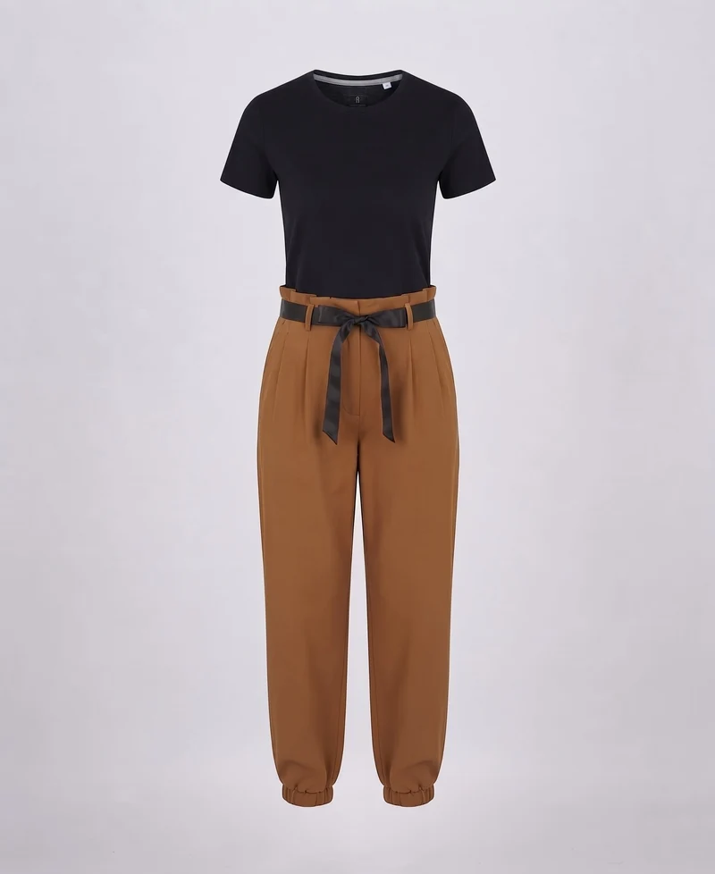 Frauenmode Statement Jumpsuit mit weitem Bein und Kordelzug