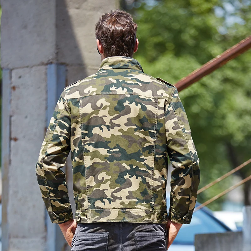 Herren Camouflage-Fieldjacke im Military-Utility-Stil mit Epauletten, Mehrfach-Taschen und Reißverschluss Nord Taschen