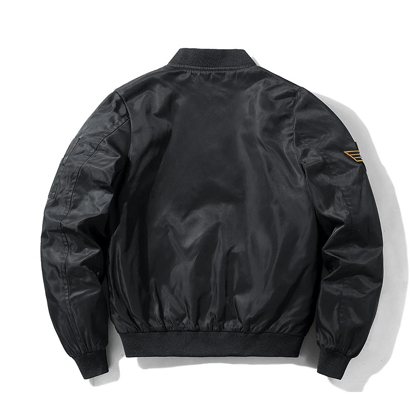 Herren Bomberjacke im Fliegerstil mit Nylon‑Shell, Patch‑Applikationen und Ärmeltasche Nord Taschen