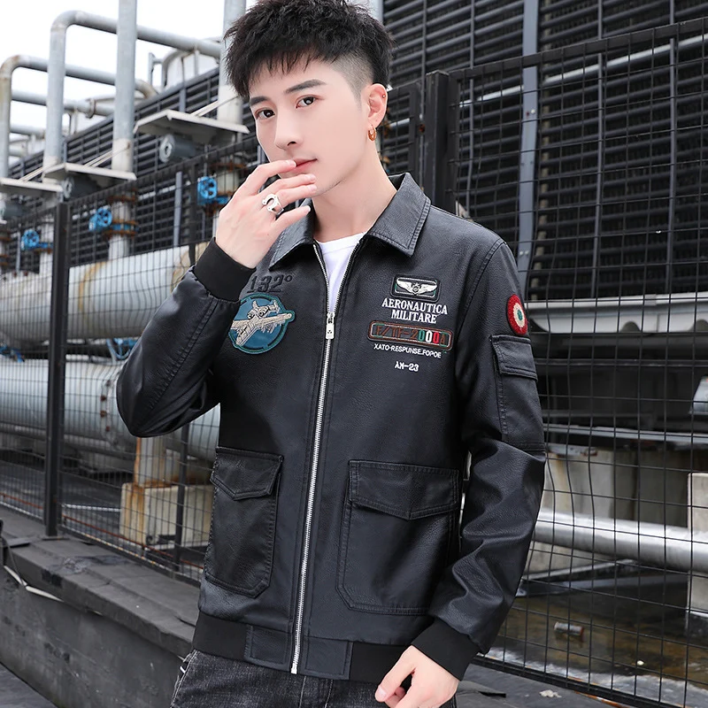 Herren Aviator‑Bomberjacke im Military‑Style mit großem Rückenpatch und Ärmeltasche Nord Taschen