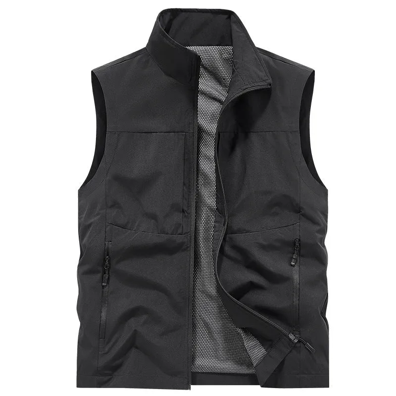 Herren Leichte Outdoor-Utilityweste mit Mesh‑Futter, windabweisender Microfaser und sicheren Reißverschlusstaschen Nord Taschen
