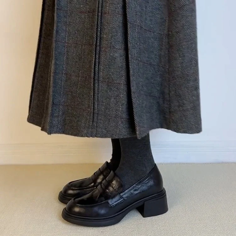 Damen Modische Penny-Loafer mit markanter Plateauprofilsohle und mittelhohem Blockabsatz Nord Taschen