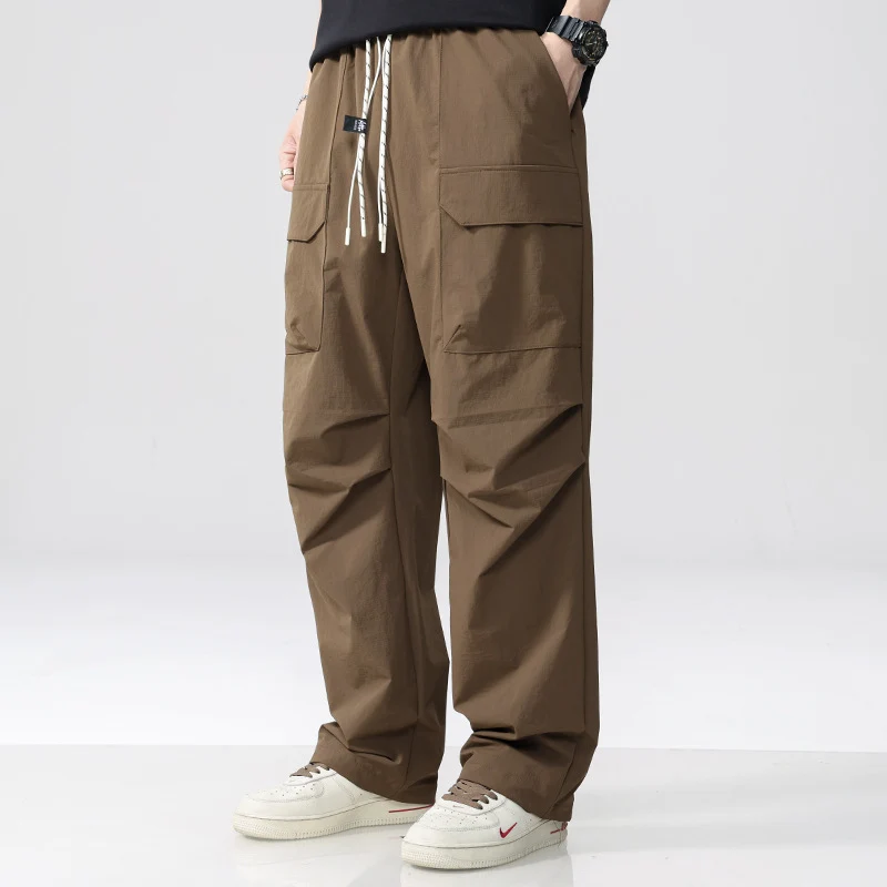 Herren Oversize-Cargohose aus leichtem Funktionsstoff mit Kordelzugbund und Mehrfachtaschen Nord Taschen