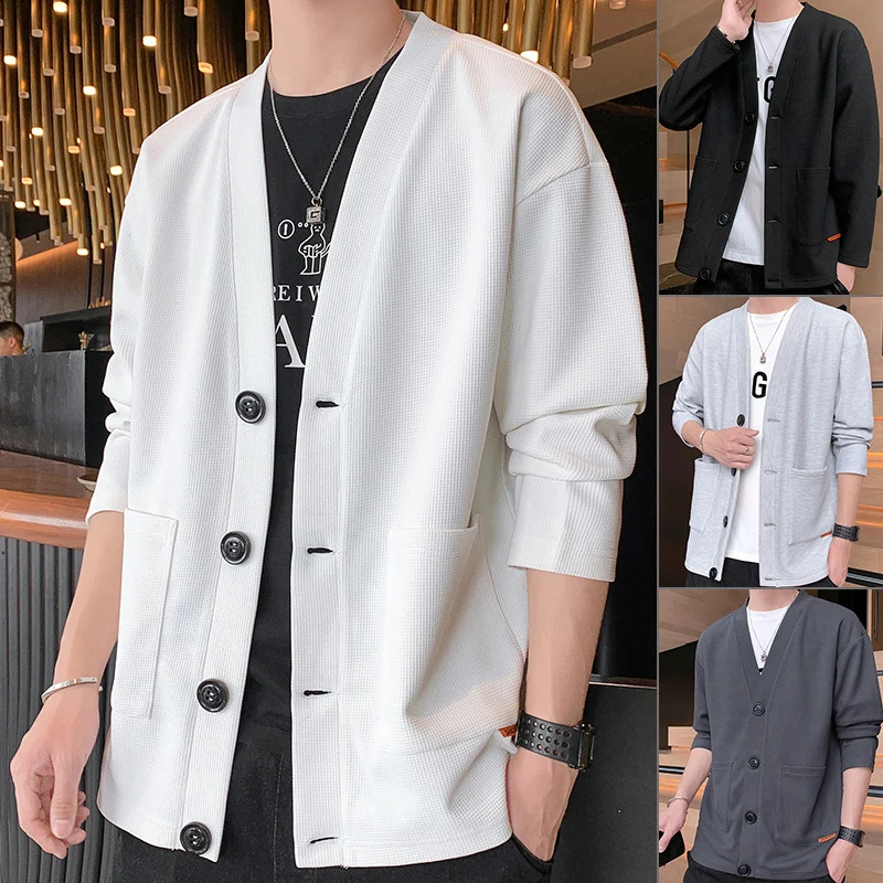 Herren Strukturierte Strickjacke mit V‑Ausschnitt, Dreiknopf‑Front und aufgesetzten Taschen Nord Taschen