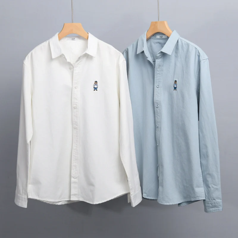 Herren Leichtes Hemd-Overshirt aus Baumwolltwill mit kleiner Figurenstickerei und kastigem Schnitt Nord Taschen