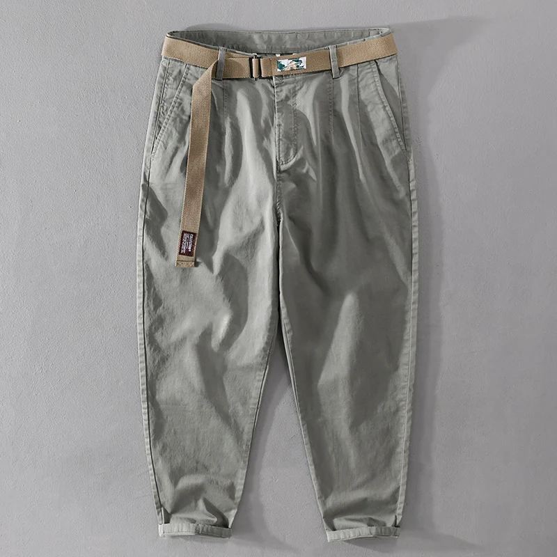 Herren Baumwoll-Chino mit Webgürtel und konischem Bein Nord Taschen