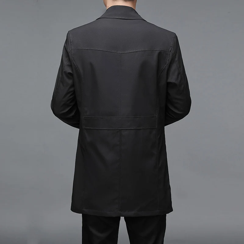 Herren Schmal geschnittener Trenchcoat mit Reverskragen und dezenter Knopfleiste Nord Taschen