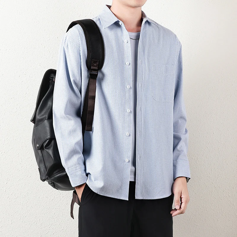 Herren Gestreiftes Oversize-Freizeithemd aus Baumwollmischung mit Brusttasche Nord Taschen