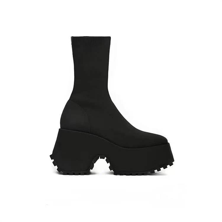 Damen Plateau‑Sock‑Boots mit markanter Lug‑Sohle und skulpturaler Plattform Nord Taschen