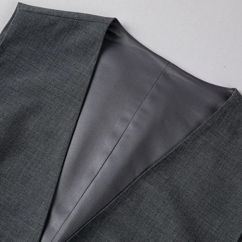 Damen Taillierte ärmellose Anzugweste mit dezenter V‑Front und Paspeltaschen Nord Taschen