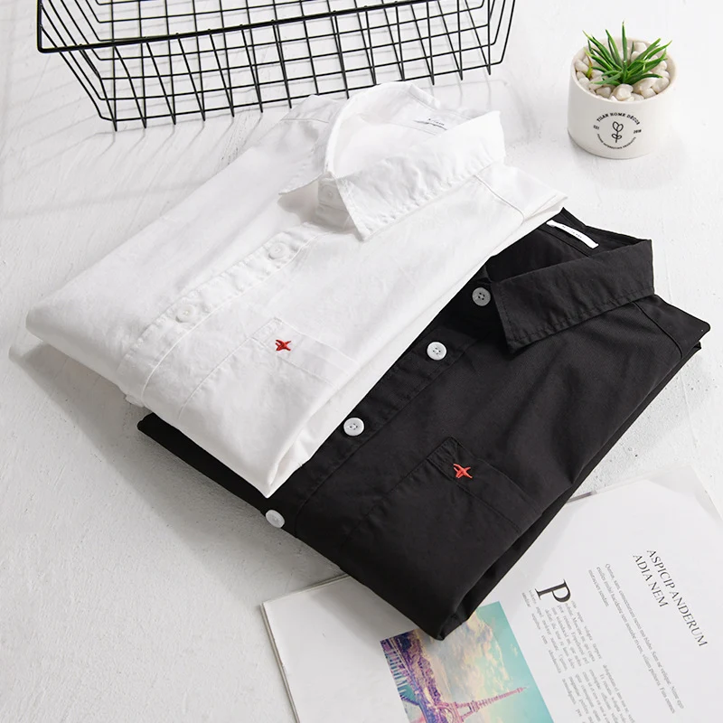 Herren Leichtes Baumwollhemd im Overshirt‑Stil mit Kentkragen, Brusttasche und dezenter Mini‑Stickerei Nord Taschen