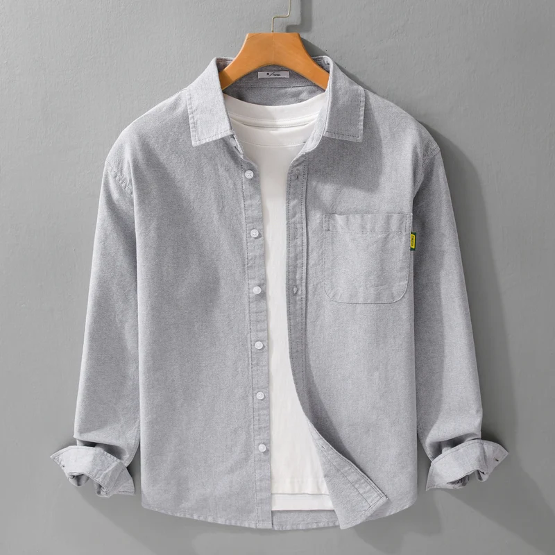 Damen Leichtes Baumwoll-Overshirt mit Kentkragen, aufgesetzter Brusttasche und Relaxed-Fit Nord Taschen