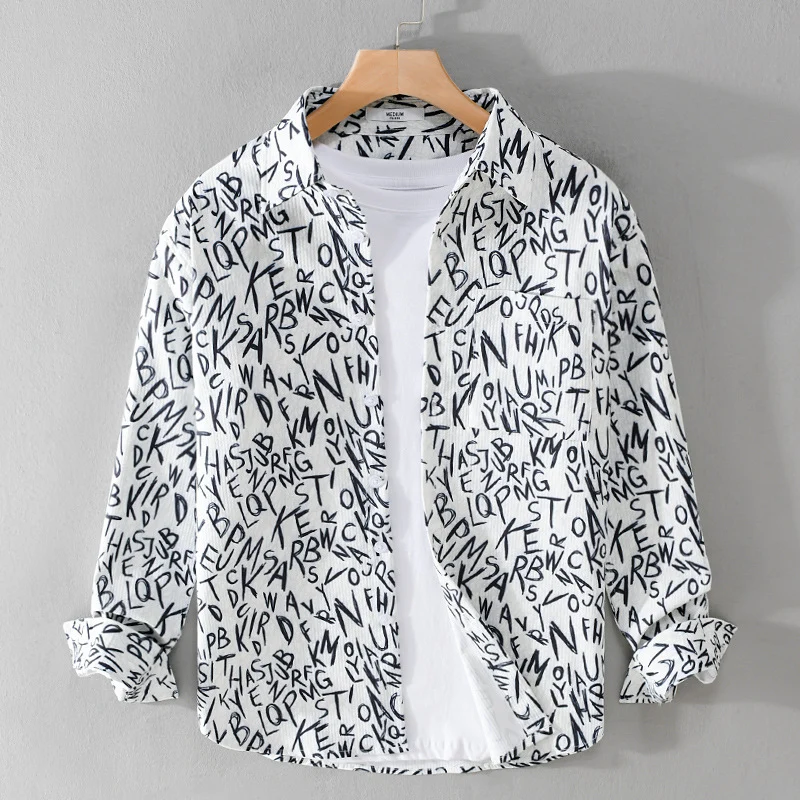 Herren Locker geschnittenes Langarm-Overshirt mit Allover-Letterprint und Brusttasche Nord Taschen