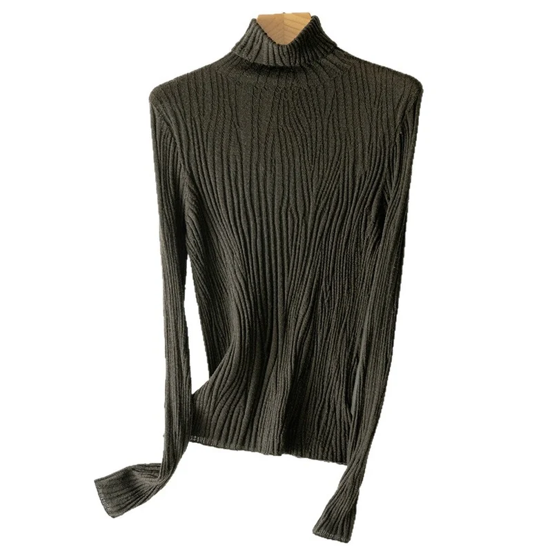 Damen Schlanker Feinstrick-Rollkragenpullover mit wellenförmiger Rippstruktur Nord Taschen