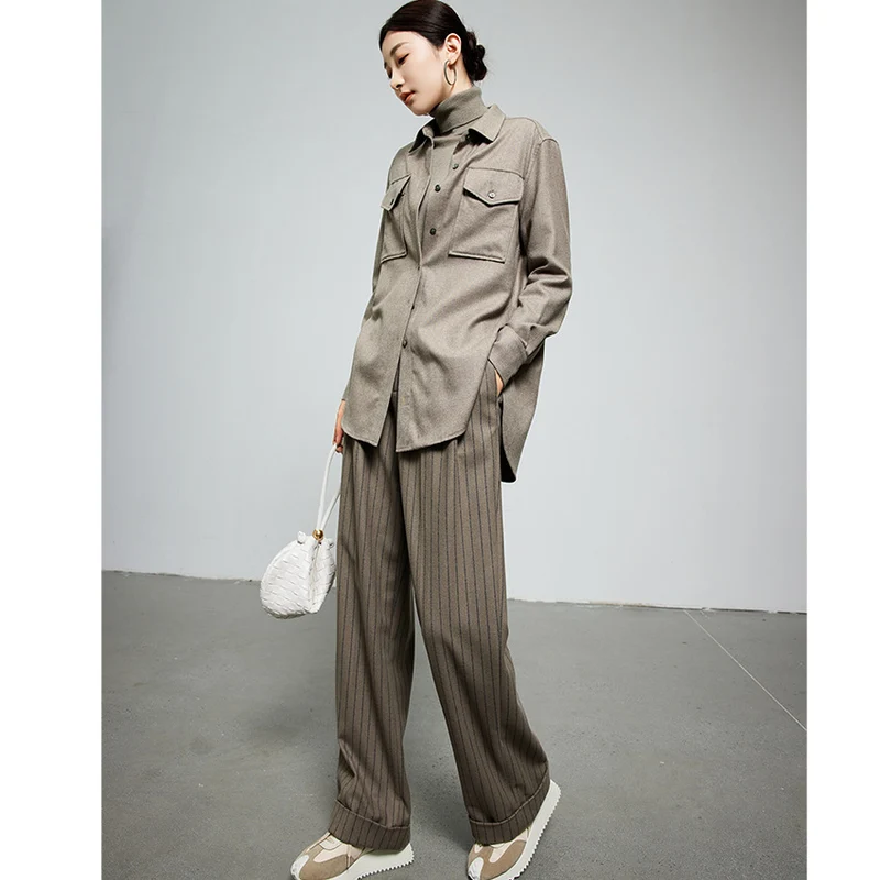 Damen Oversize Wollmantel im Clean‑Cut‑Design mit Reverskragen und verdeckter Knopfleiste Nord Taschen