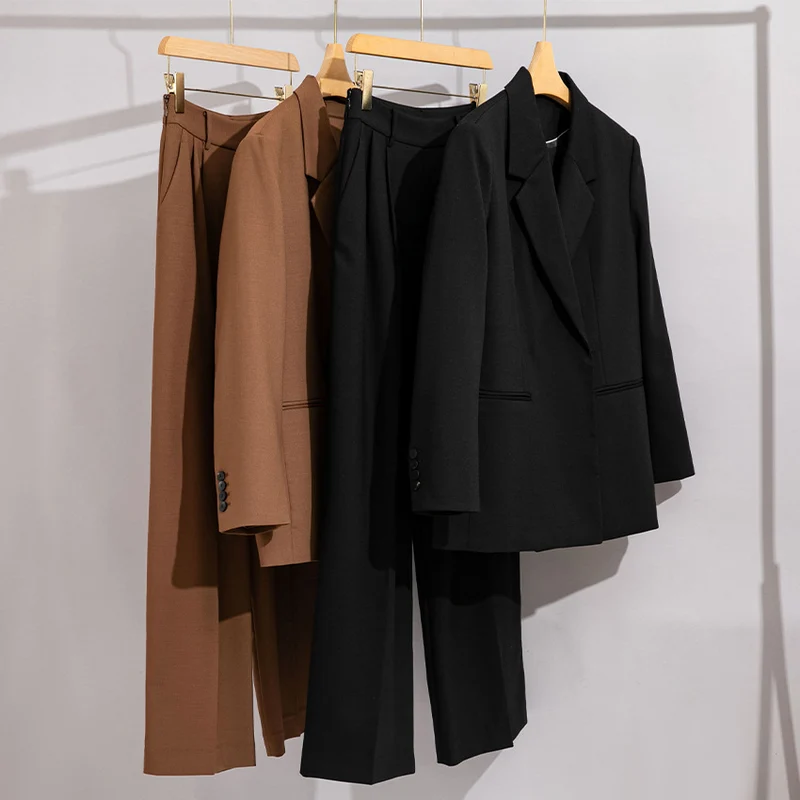 Damen Longline-Blazer mit verdeckter Knopfleiste und schmaler Silhouette Nord Taschen
