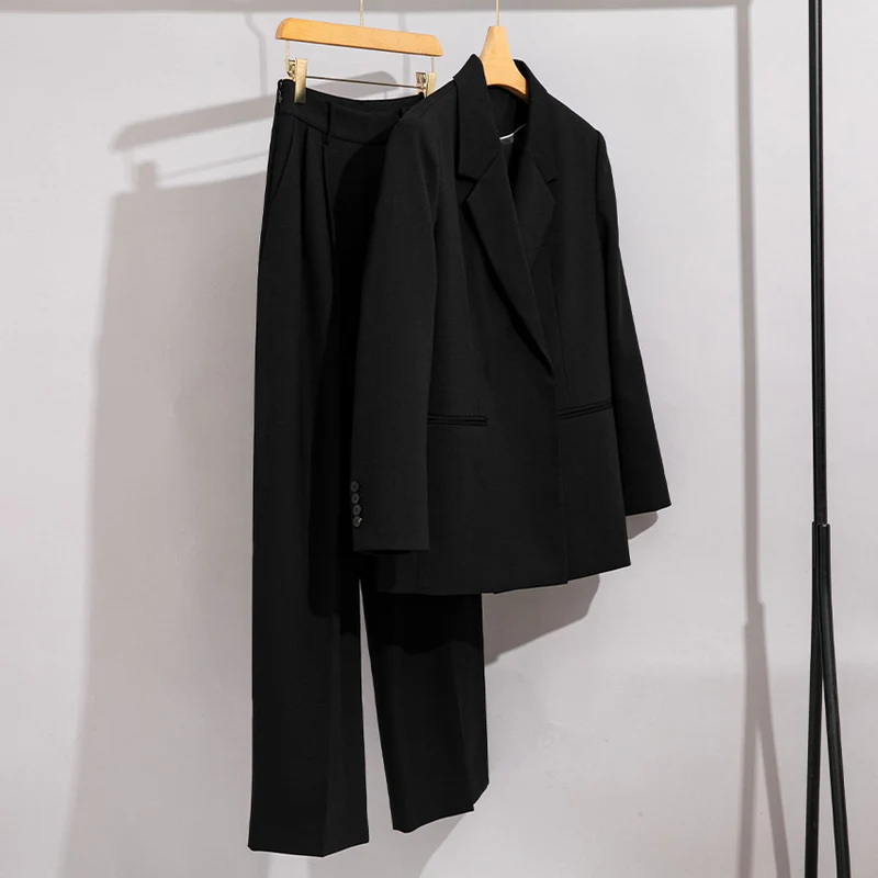 Damen Longline-Blazer mit verdeckter Knopfleiste und schmaler Silhouette Nord Taschen