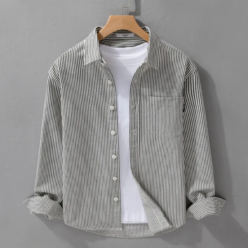 Herren Leichtes Nadelstreifen-Hemd im Layering-Overshirt-Stil mit Kentkragen und aufgesetzter Brusttasche Nord Taschen