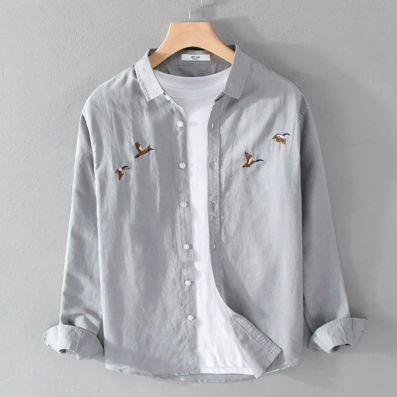 Herren Leichtes Leinenhemd mit feiner Vogelstickerei und Relaxed Fit Nord Taschen