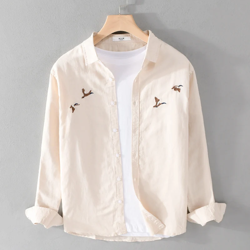 Herren Leichtes Leinenhemd mit feiner Vogelstickerei und Relaxed Fit Nord Taschen