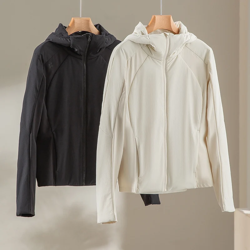 Damen Leichte Softshell-Jacke mit Kapuze, Raglanärmeln und taillierter Passform Nord Taschen