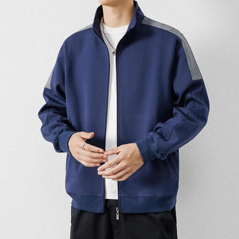Herren Leichte Zip‑Trainingsjacke im Minimalstil mit Stehkragen und Kontrastpaspel Nord Taschen