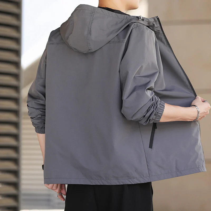 Herren Leichte wasserabweisende Kapuzenjacke im Urban-Minimalstil mit Reißverschluss Nord Taschen