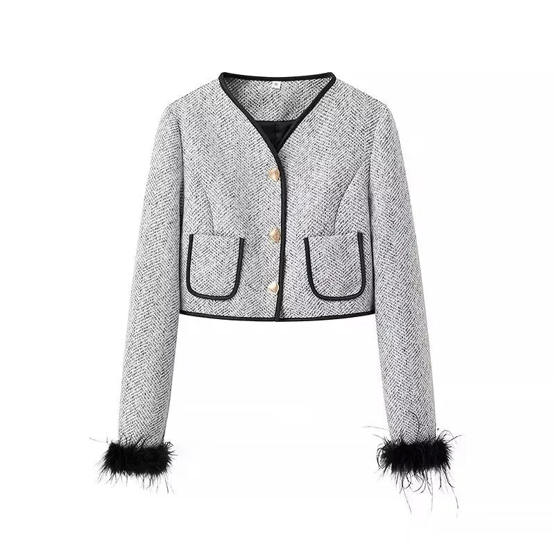 Damen Zweiteiliges Bouclé‑Tweed‑Set mit kurzem Blazer, Zierknöpfen und Minirock Nord Taschen