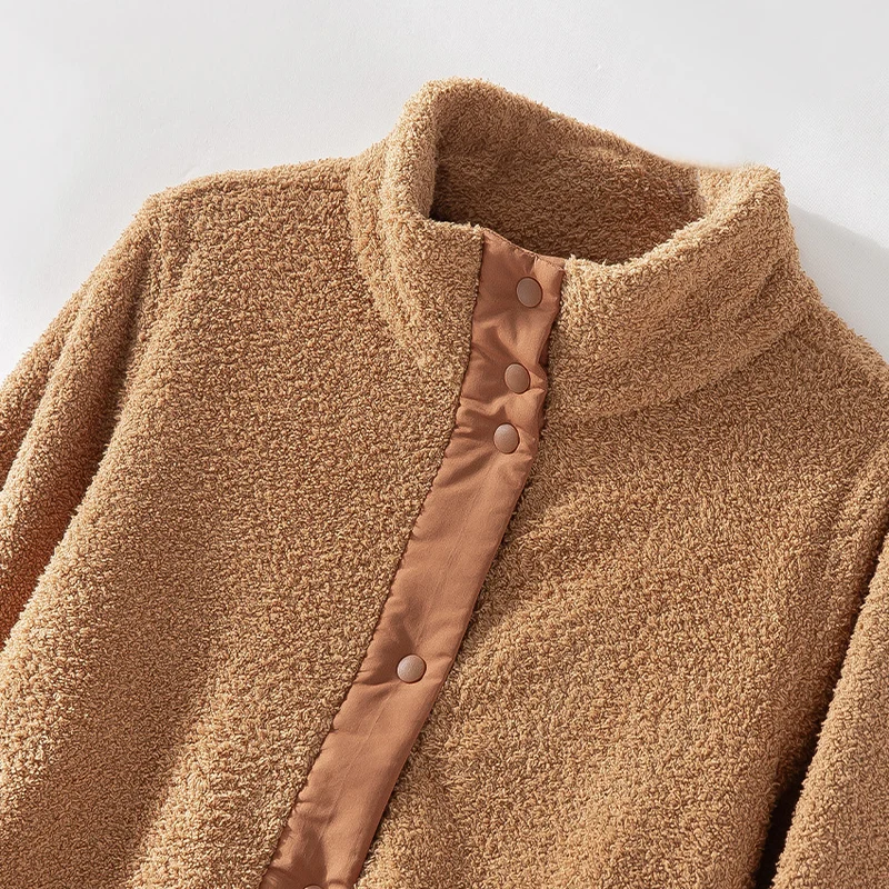 Damen kuschelige Teddy-Fleecejacke mit Stehkragen, Druckknopf-Leiste und kontrastierten Tascheneinfassungen Nord Taschen
