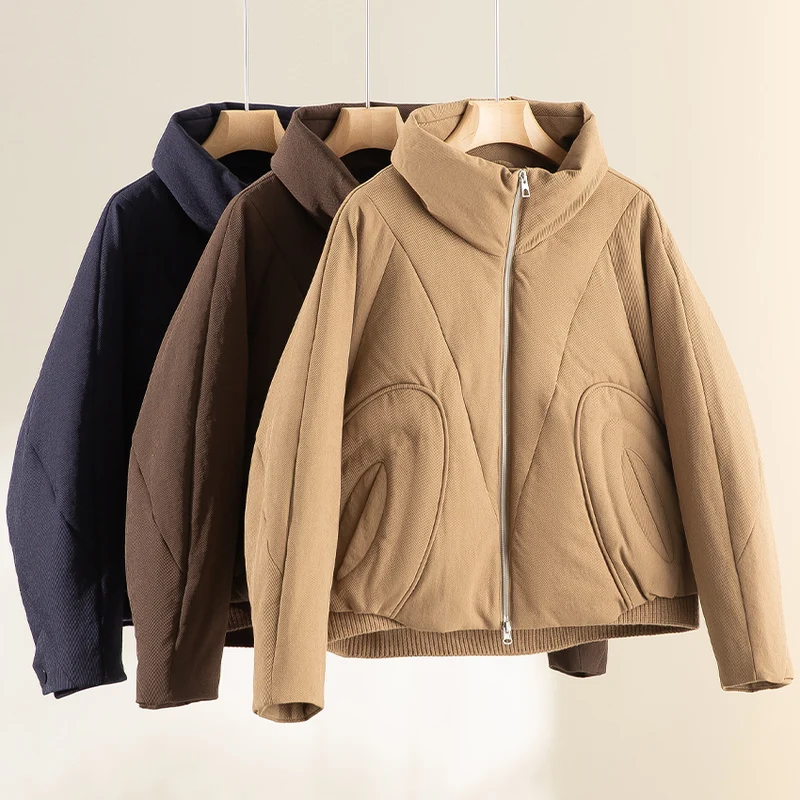 Damen Kurze gesteppte Steppjacke mit hohem Stehkragen und skulpturaler Nahtführung Nord Taschen