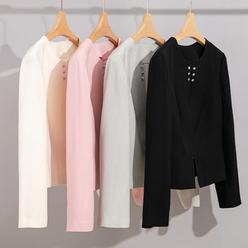 Damen Kurzblazer im minimalistischen Fit mit Perlen-Knopfbesatz und taillierter Schnitt Nord Taschen