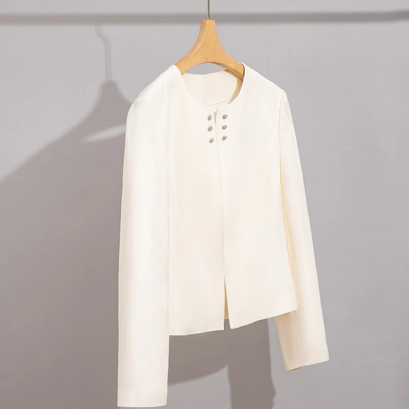 Damen Kurzblazer im minimalistischen Fit mit Perlen-Knopfbesatz und taillierter Schnitt Nord Taschen