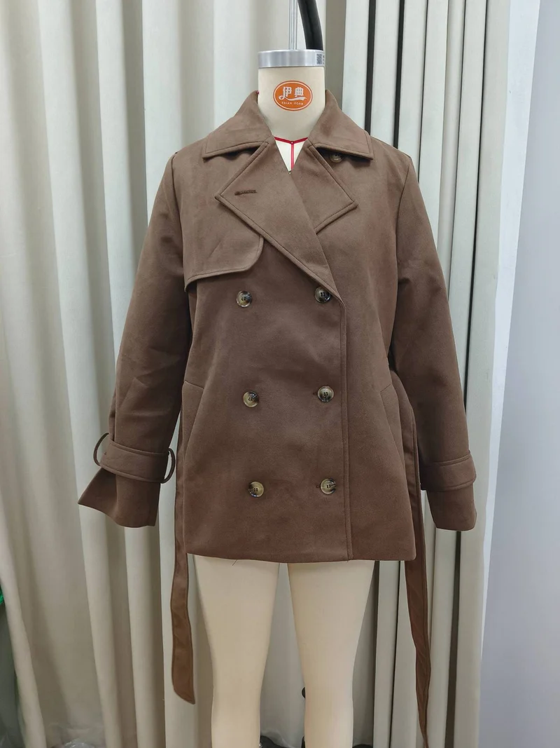 Damen Langer Doppelreihiger Trenchcoat aus Veloursleder-Optik mit Taillengürtel Nord Taschen