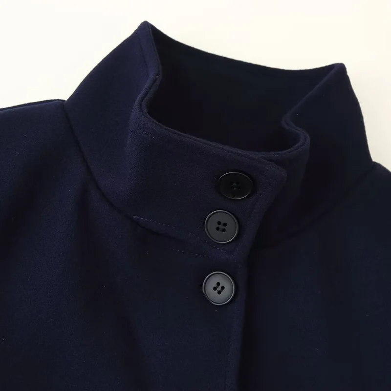 Damen Kurze kastige Jacke mit Stehkragen und durchgehender Knopfleiste Nord Taschen