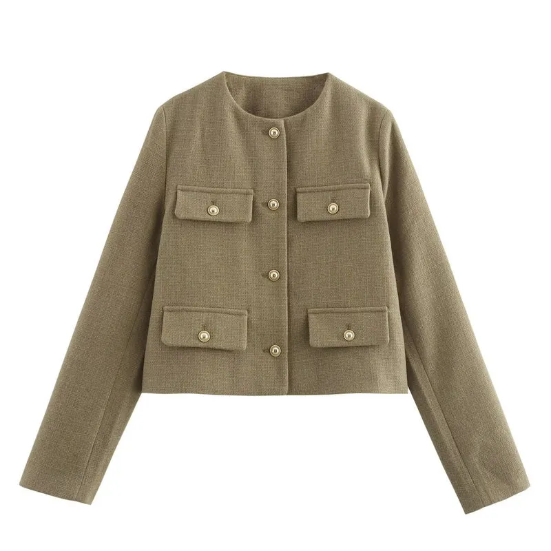 Damen Kurze Bouclé-Blazerjacke mit Rundhalsausschnitt, Zierleistentaschen und goldfarbenen Knöpfen Nord Taschen