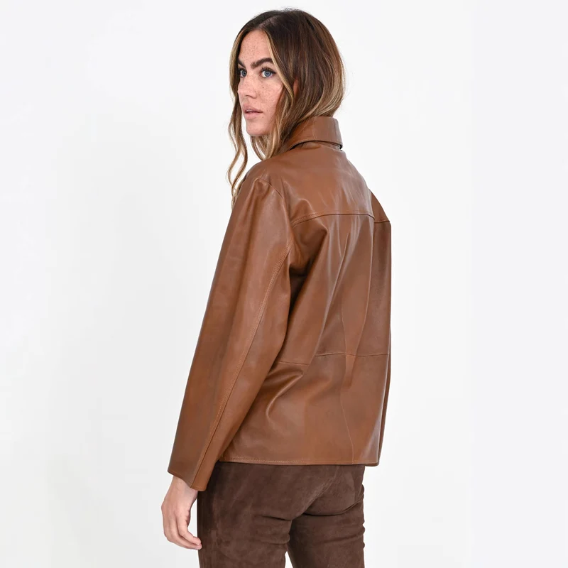 Damen Overshirt-Jacke in Lederoptik mit aufgesetzter Brusttasche und verdeckter Knopfleiste Nord Taschen