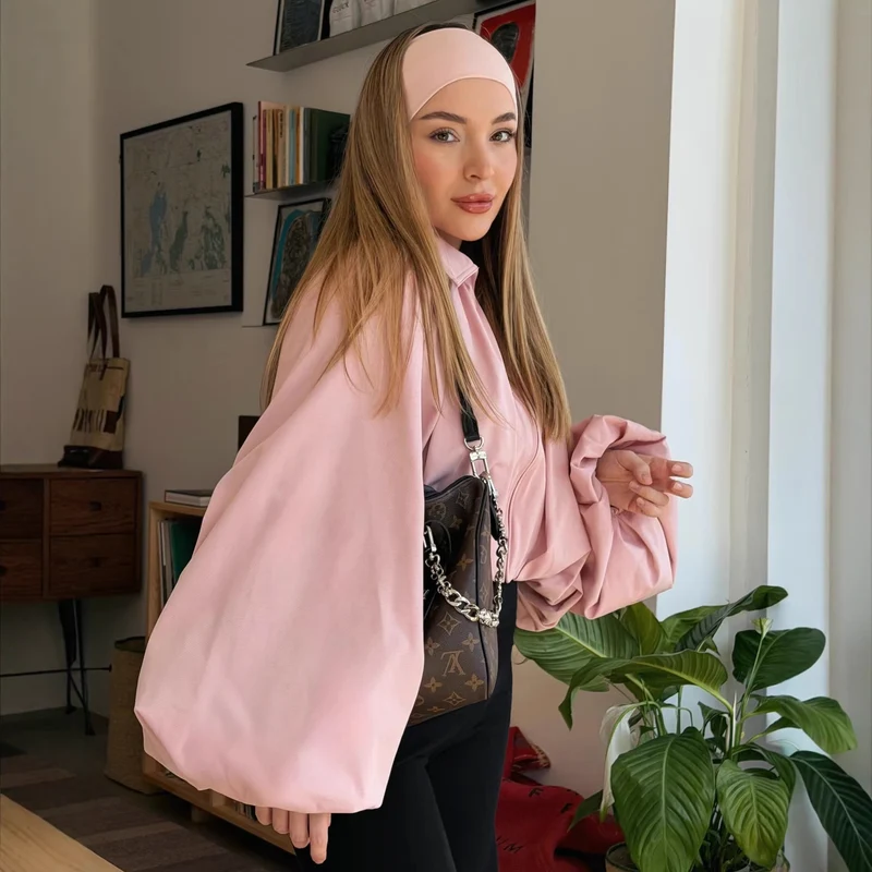 Damen Kurzcape mit Volumenärmeln, Reißverschluss und gerafftem Saum Nord Taschen