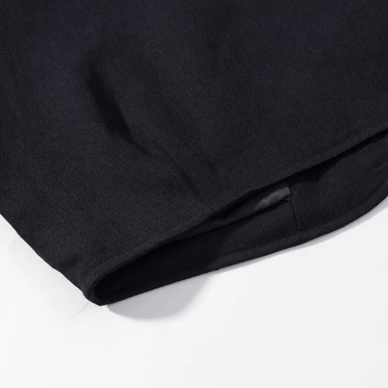 Damen Kurzblazer ohne Kragen mit Rundhalsausschnitt, Zierknopf‑Verschluss und paspelierten Taschen Nord Taschen
