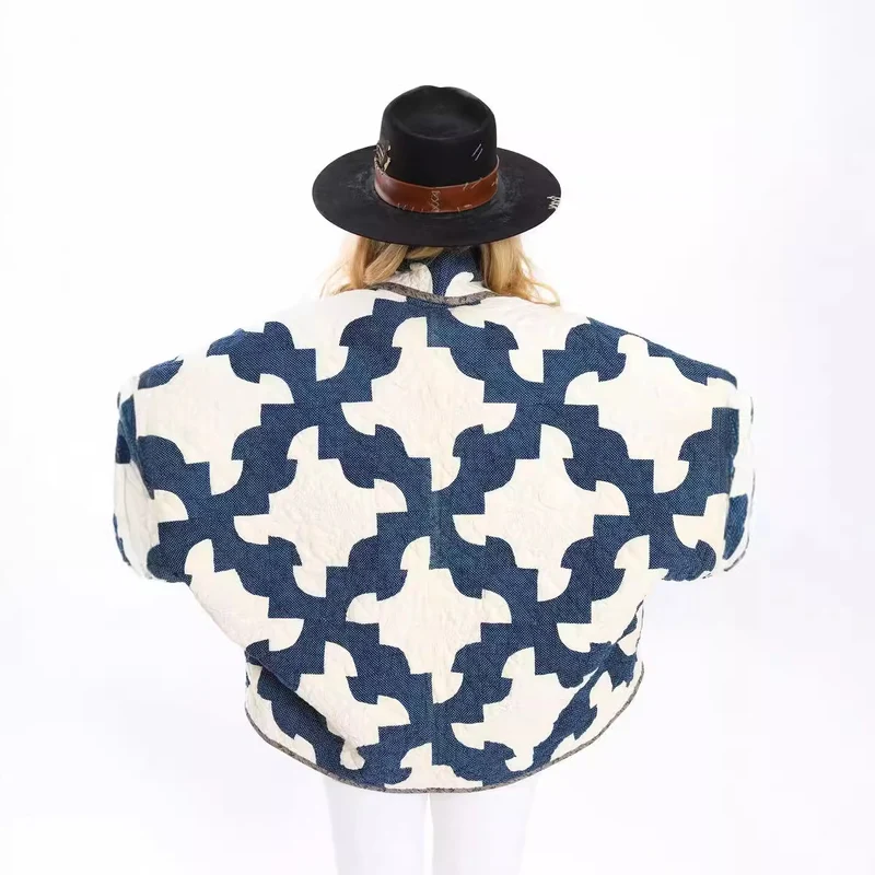 Damen Gequiltete Oversize-Jacke mit Patchworkmuster und weiter Kimono-Ärmel Nord Taschen