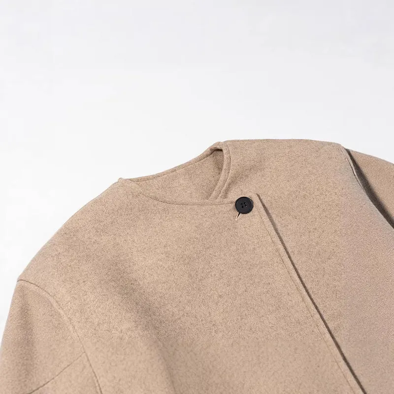 Damen Kurz geschnittene Wollmix-Boxy-Jacke mit asymmetrischer Knopfleiste Nord Taschen