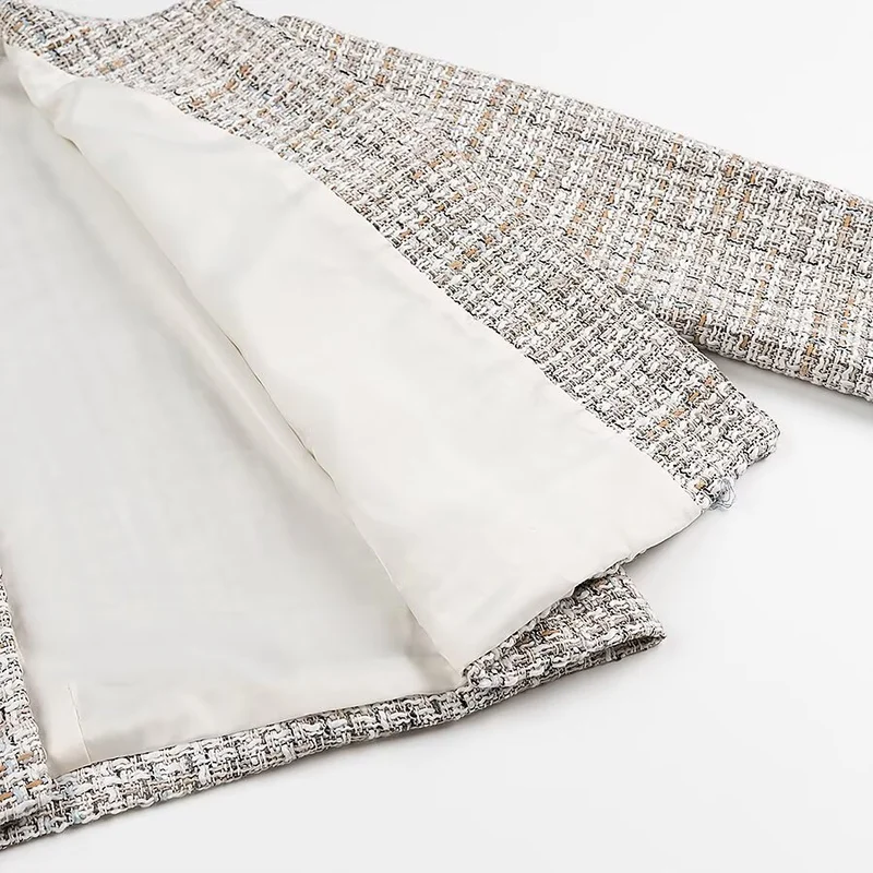 Damen Kurzjacke aus Bouclé‑Tweed mit rundem Ausschnitt und dekorativen Goldknöpfen Nord Taschen