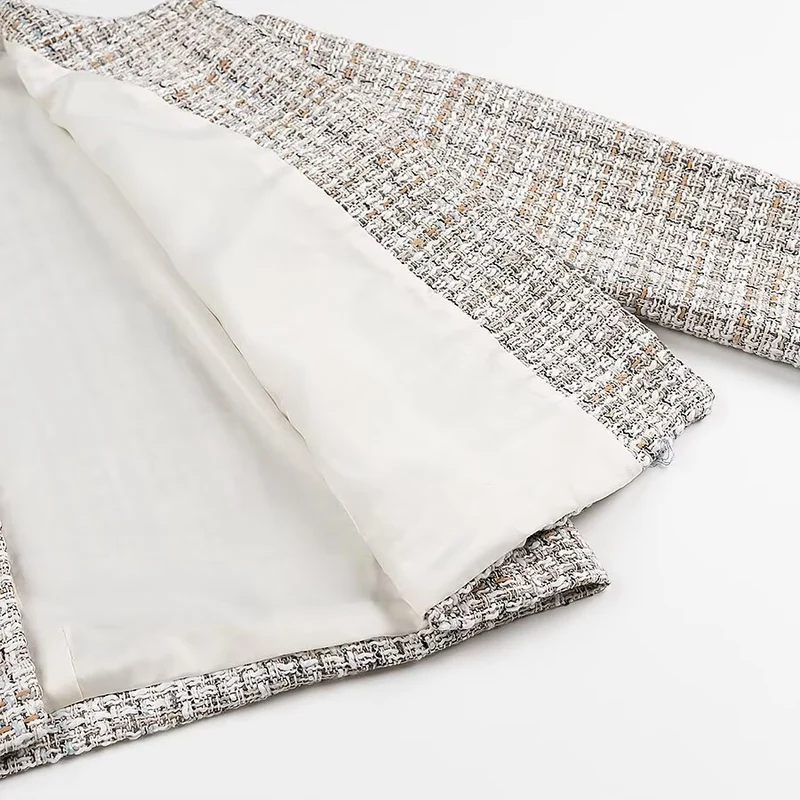 Damen Kurzjacke aus Bouclé‑Tweed mit rundem Ausschnitt und dekorativen Goldknöpfen Nord Taschen
