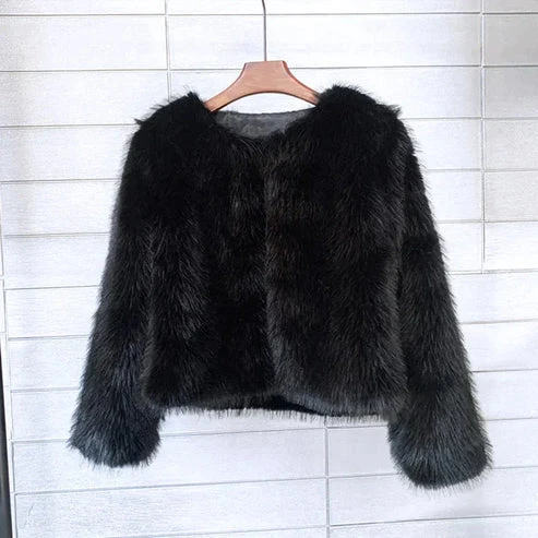 Eleganter Kurzmantel Aus Kunstpelz