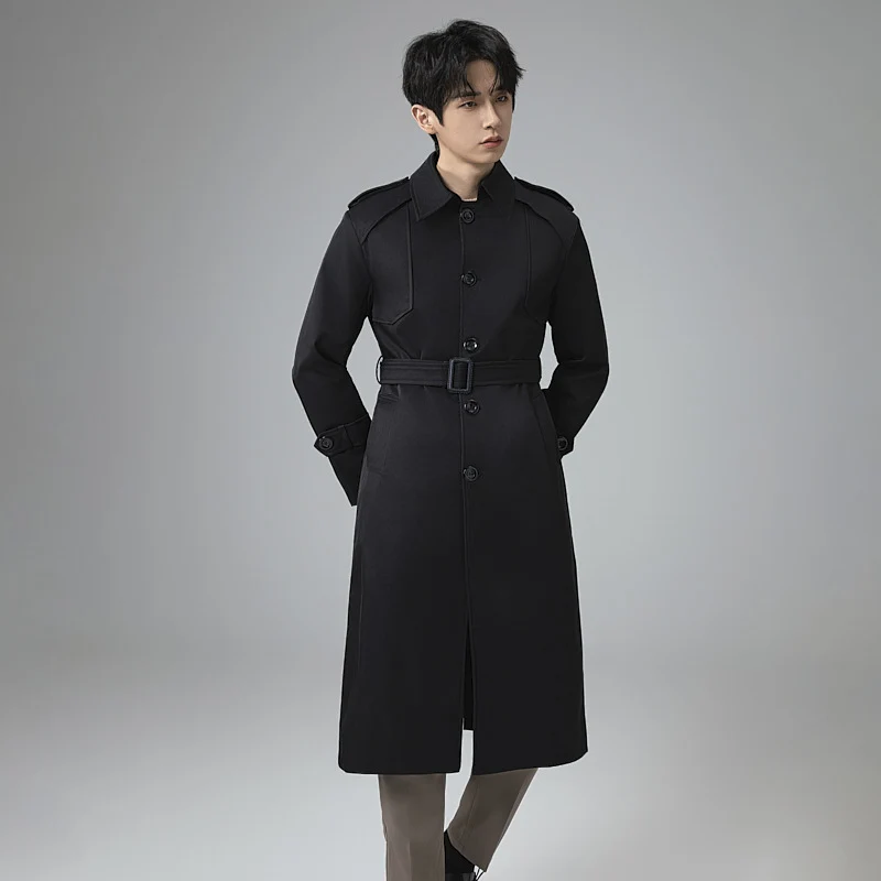 Herren Trenchcoat mit Taillengürtel, Schulterklappen und klassischer Knopfleiste Nord Taschen