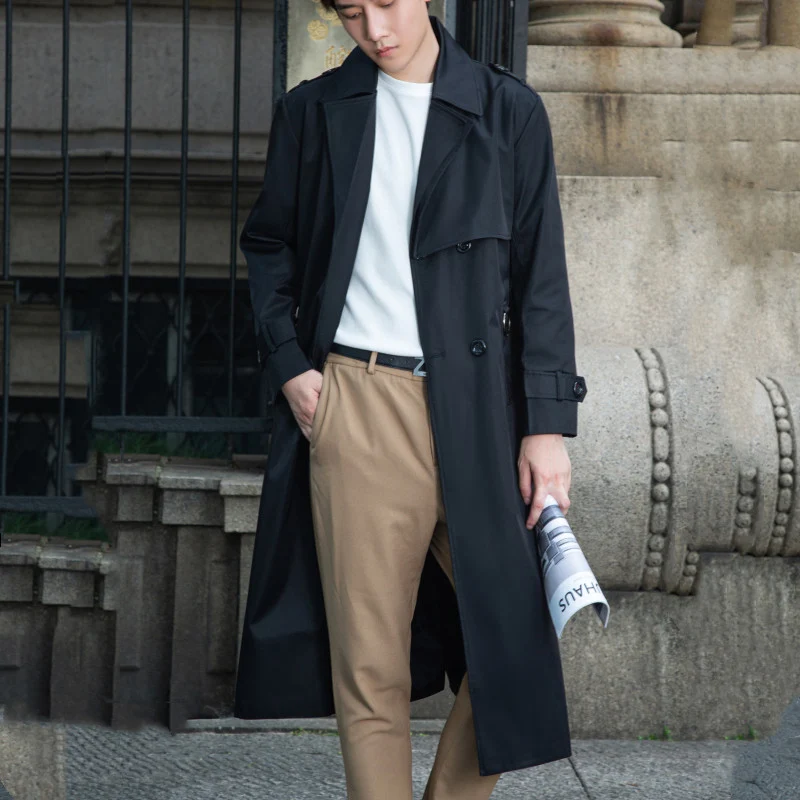 Herren Taillierter Trenchcoat aus wasserabweisendem Twill mit doppelreihiger Knopfleiste Nord Taschen