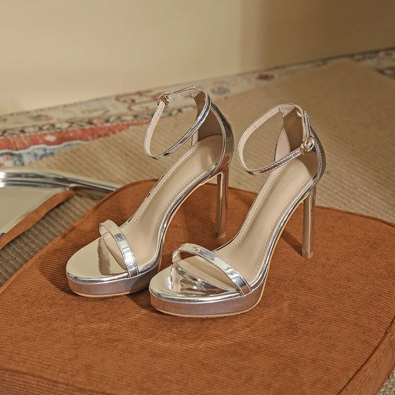 Damen High Heel Sandalen mit glänzenden Schnallen Nord Taschen