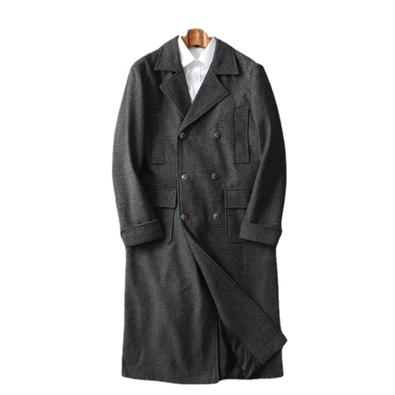 Herren Eleganter lang geschnittener Wollmantel mit Doppelreihe und Pattentaschen Nord Taschen
